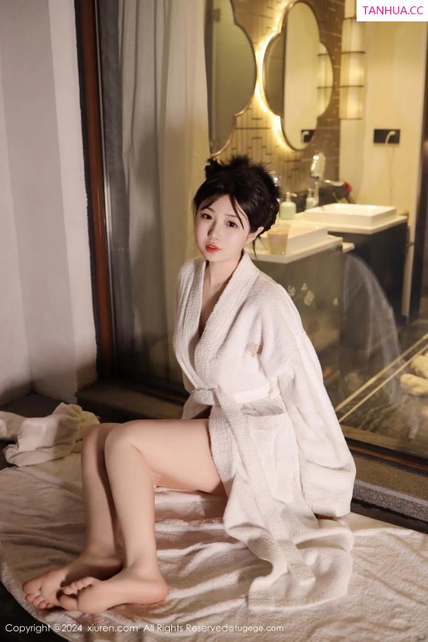 [XiuRen]高清写真图 2024.03.20 No.8263 陈小花 美臀性感
